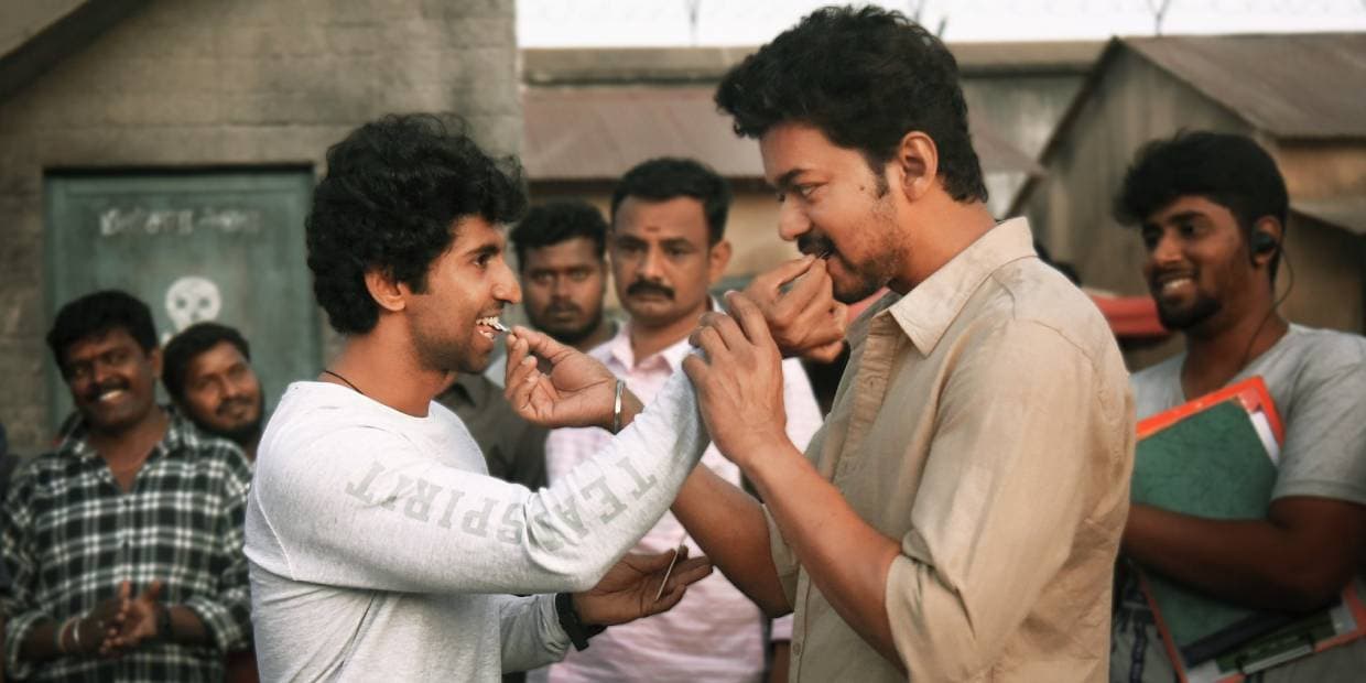 தளபதியிடம் கெஞ்சி கேட்ட மாஸ்டர் மகேந்திரன்.. ரசிகனுக்காக செவி சாய்ப்பாரா விஜய்?