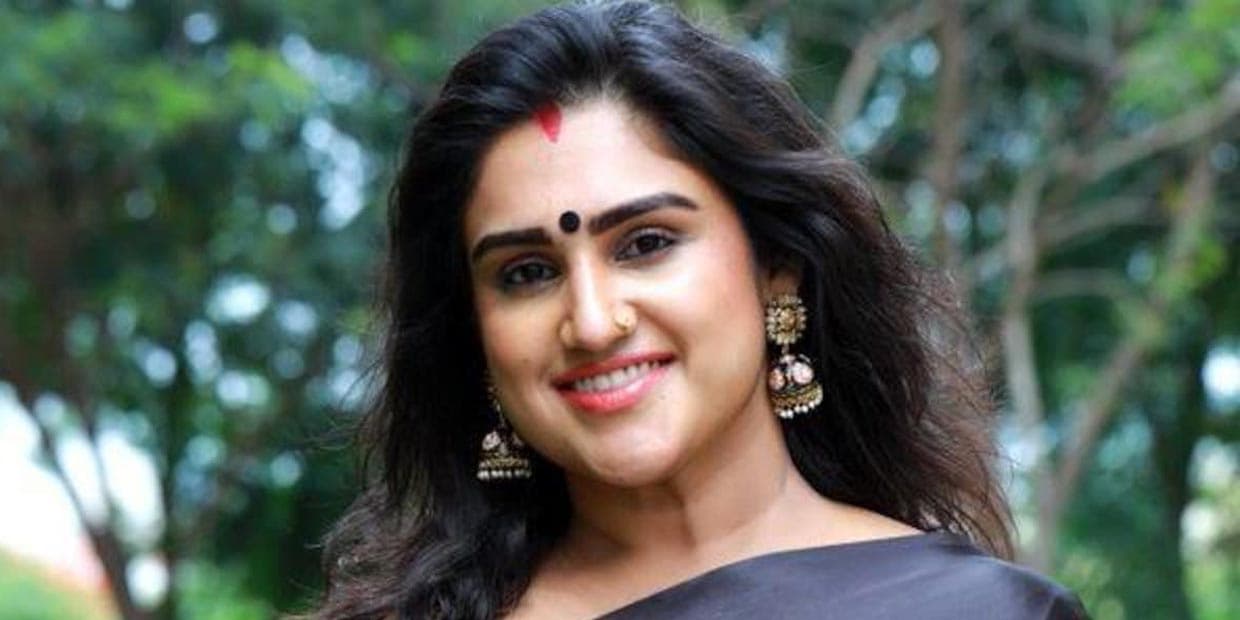 பகிர் கிளப்பிய வனிதா.. பீட்டர் பால் மறைந்து ஒரு மாசம் கூட ஆகவில்லை அதற்குள் 4வது காதல்