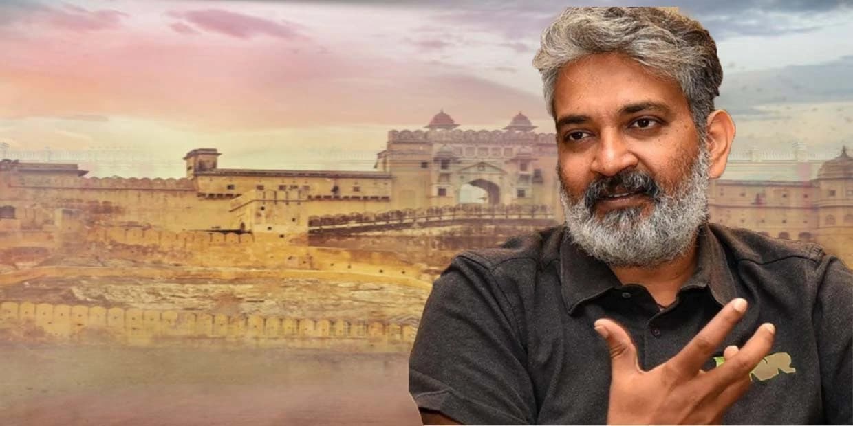 கம்மி பட்ஜெட்டில் அதிக வசூலை அள்ளிய 5 படங்கள்.. நா தான் பெருசு என ராஜமௌலின் பிம்பத்தை உடைத்த படம்
