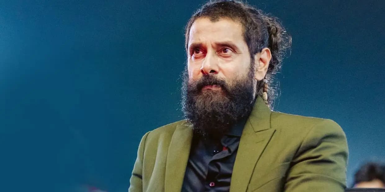 நானும் பான் இந்தியா ஹீரோ தான் என விக்ரம் தொடங்கிய 62வது படம்.. வெற்றி இயக்குனருடன் கூட்டணி