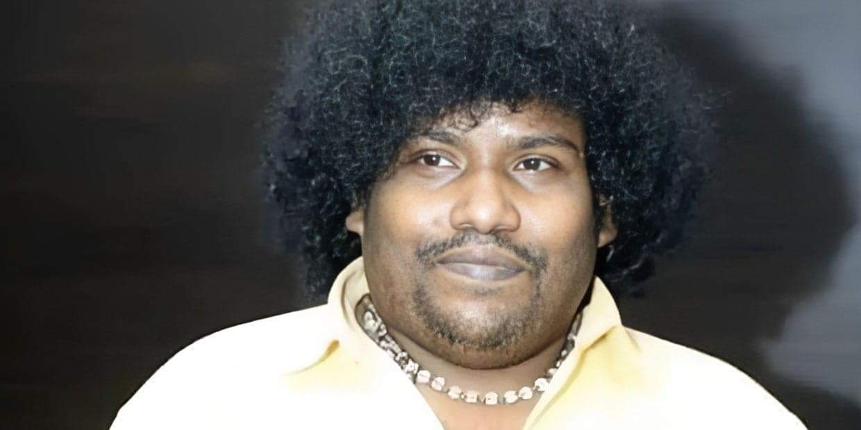 புது ரூட்டில் தயாரிப்பாளர்களுக்கு சங்கு ஊதும் யோகி பாபு.. சைடு கேப்பில் முருக பக்தர் வைத்த உண்டியல்