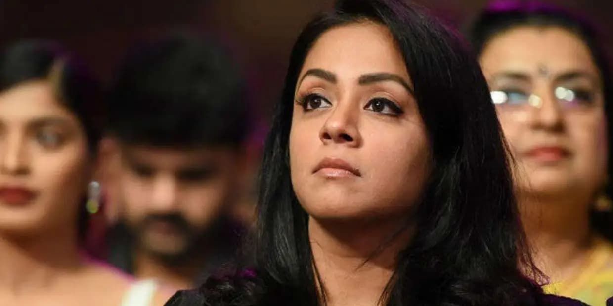 ஏற்றிவிட்ட ஏணியை எட்டி உதைத்த ஜோதிகா.. பாலிவுட் போனதும் இப்படியா.?