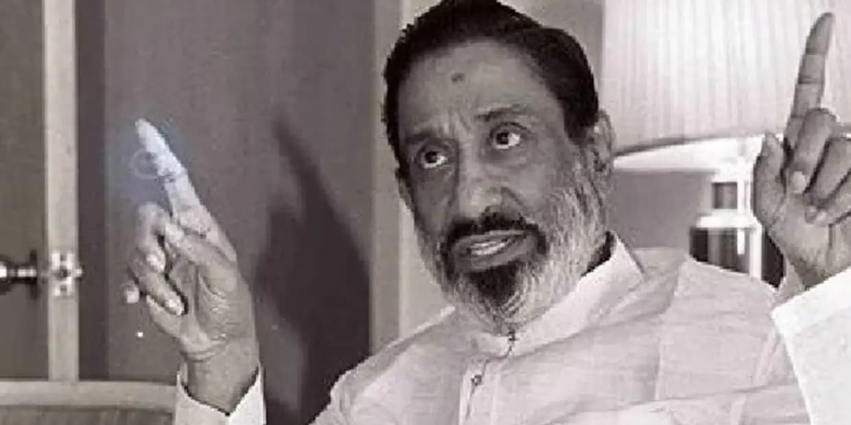 இன்று வரை அடிச்சுக்க முடியாத 5 சட்ட நாடக படங்கள்.. பாரிஸ்டர் ரஜினிகாந்த் ஆக வெளுத்து வாங்கிய சிவாஜி
