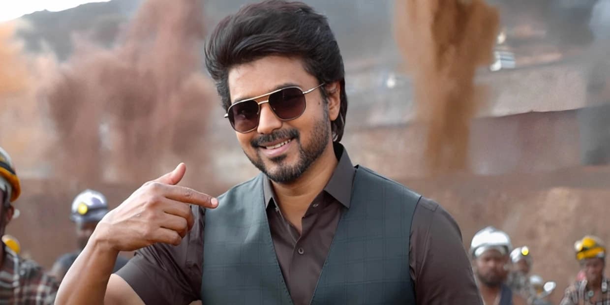 ஃபேன்பாயாக மாறிய தளபதி.. தியேட்டரில் படத்தைப் பார்த்து விஜய் கொடுத்த அலப்பறை