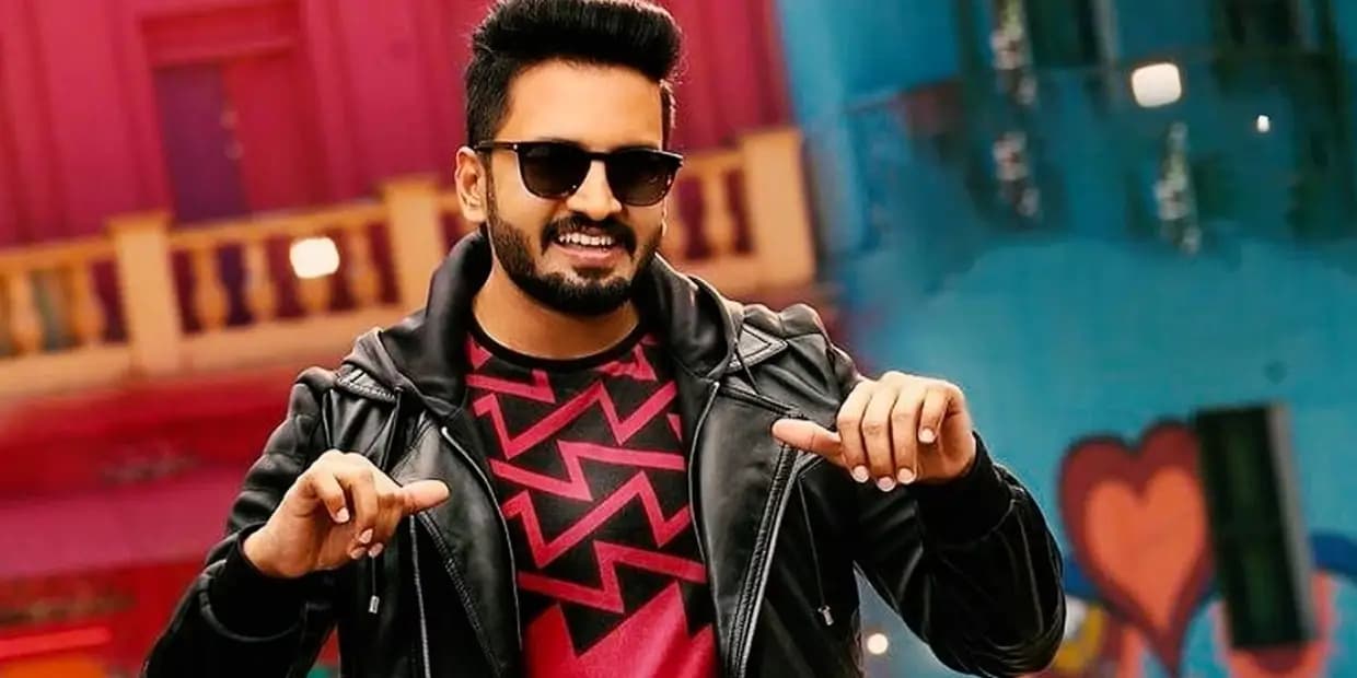 குறைந்த பட்ஜெட்டில் பெத்த லாபம் பார்க்கும் சந்தானம்.. 80ஸ் கெட்டப்பில் 18 நாளில் செய்த சம்பவம்