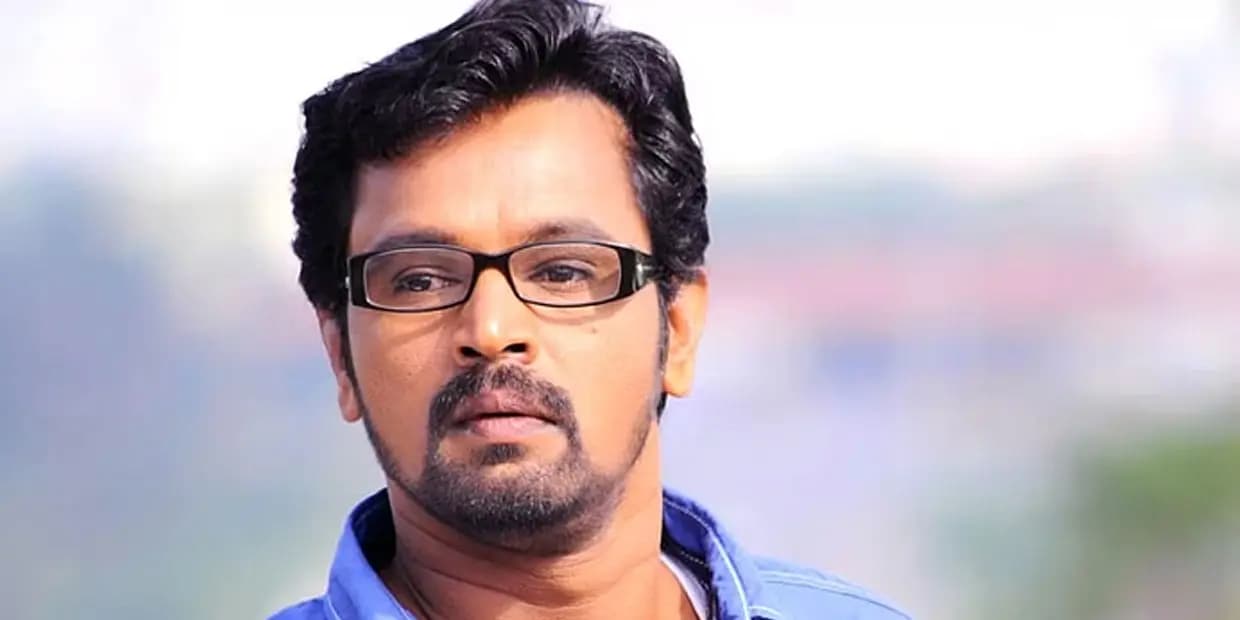 திருநங்கைகளையும் விட்டு வைக்க மாட்டார்.. 120 பெண்கள் வைத்த புகார், சேரன் இப்படிப்பட்டவரா.?