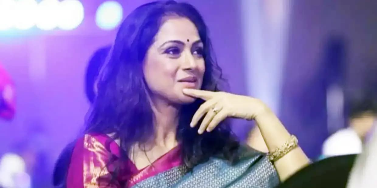 கோவாவில் ஒன்று கூடிய 90ஸ் தேவதைகள்.. அட நம்ம சிம்ரன் கூட இருக்காங்களே.! வைரல் போட்டோஸ்