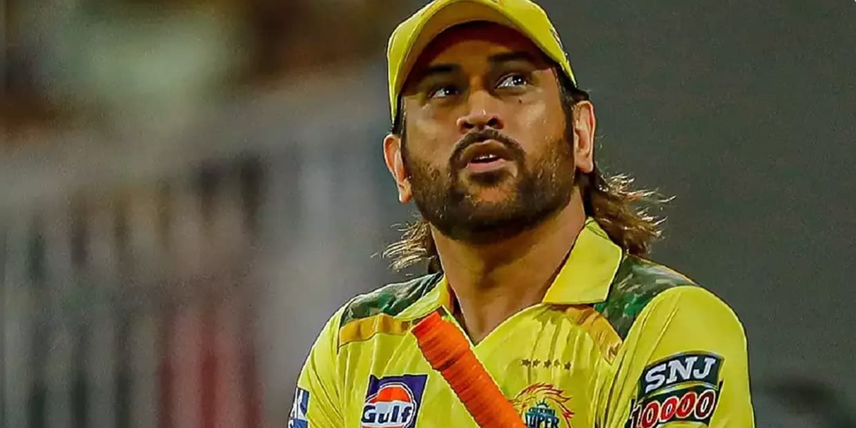 ஓய்வை அறிவித்த பிரபல CSK வீரர்.. திடீர் அறிவிப்பால் அதிர்ச்சியில் தோனி!