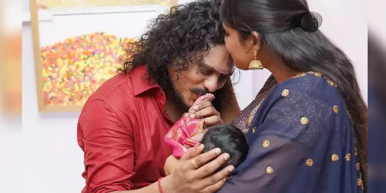 அப்பா 10 அடி பாய்ந்தால் மகள் 16 அடி.. பிஞ்சு வயதிலேயே கோமாளிக்கு புகழை தேடி தந்த மகள்!