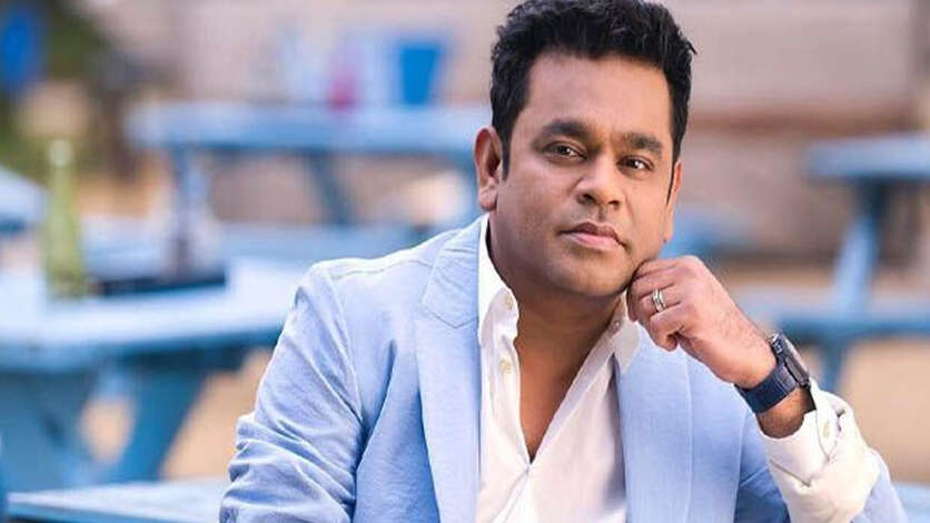 2022 ஆம் ஆண்டு ரசிகர்களை கொண்டாட வைத்த 6 மியூசிக் டைரக்டர்கள்.. ஏ ஆர் ரகுமானை பின்னுக்கு தள்ளிய ராஜா வீட்டு கண்ணுக்குட்டி