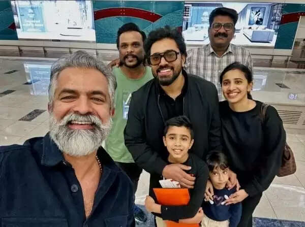 உருவ கேலியால் நொந்துபோன பிரேமம் பட நிவின்பாலி.. 25 கிலோ குறைத்து மிரட்டிவிட்ட வைரல் புகைப்படம்