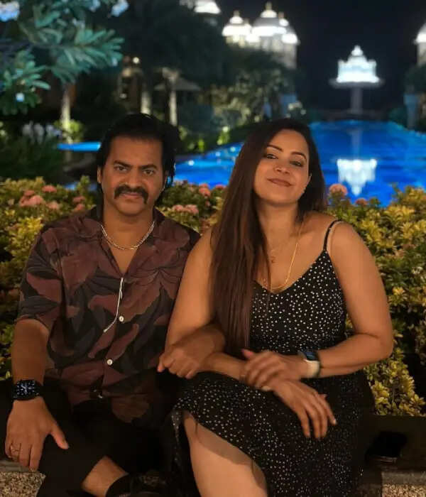 ரெடின் கிங்ஸ்லி- சங்கீதா வைரலாகும் புகைப்படங்கள்.. வயது வித்தியாசம் எல்லாம் ஒரு மேட்டர் இல்ல ப்ரோ, செம ஜோடி