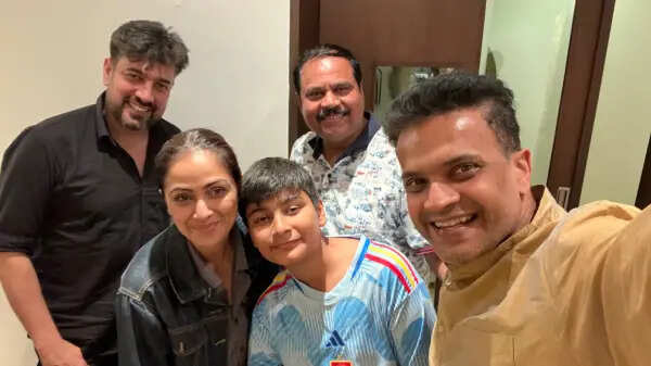 ஹீரோக்களை மிஞ்சிய நடிப்பில் திணறடித்த சிம்ரனின் 6 ஹிட் படங்கள்.. வைரலாகும் லேட்டஸ்ட் குடும்ப புகைப்படங்கள்