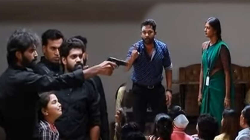 பிளான் போட்டு சொதப்பிய பாரதி.. குடும்பத்தையே சிக்கலில் மாட்டிவிட்ட முட்டாள்  டாக்டர்