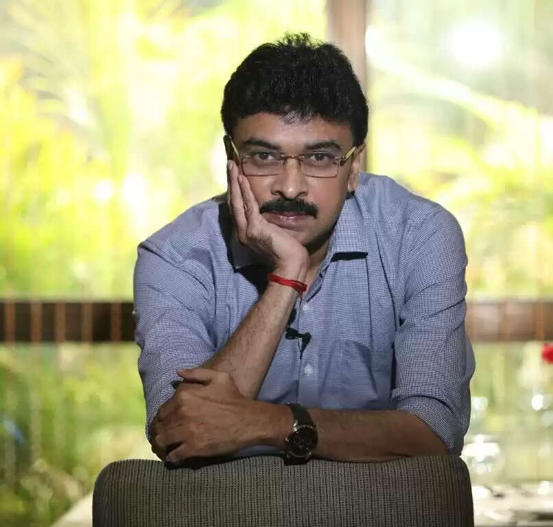 நான் பிச்சை எடுத்தேனா? மீண்டும் ரீ என்ட்ரி கொடுக்கும் 90ஸ் சீரியல் நடிகர்?