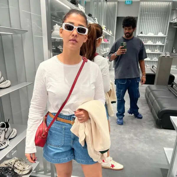 அழகூரில் பூத்தவளே என நயனை வர்ணித்து புகைப்படம் வெளியிட்ட விக்கி.. வைரலாகும் போட்டோஸ்