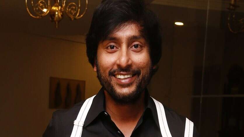 நாங்க நெனச்சதை விட செம, பார்ட்டி கொண்டாடிய RJ பாலாஜி.. விலை போகாததற்கு இவ்வளவு பில்டப்பா