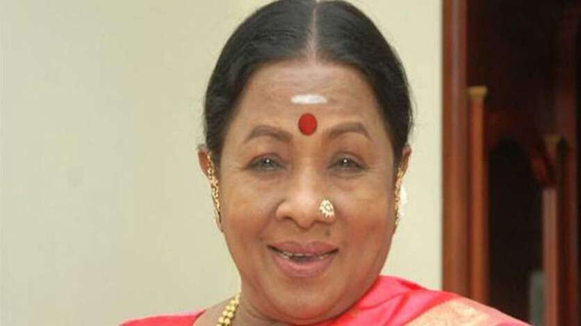மனோரமாவிற்கு பின் 750 படங்களில் நடித்த ஒரே நடிகை.. 60 வயதில் தேசிய விருதுக்காக எடுத்த புது அவதாரம்