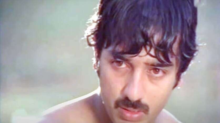 உலக நாயகன் நடிப்பில் வெளியான 5 ஹாரர் படங்கள்.. கொலை நடுங்க வைக்கும் டிக் டிக் டிக்