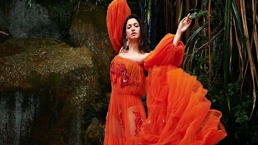 லிப் லாக், டேட்டிங் என அந்த மாதிரி மயக்கத்தில் இருக்கும் தமன்னா.. இணையத்தில் லீக்கான புகைப்படம்