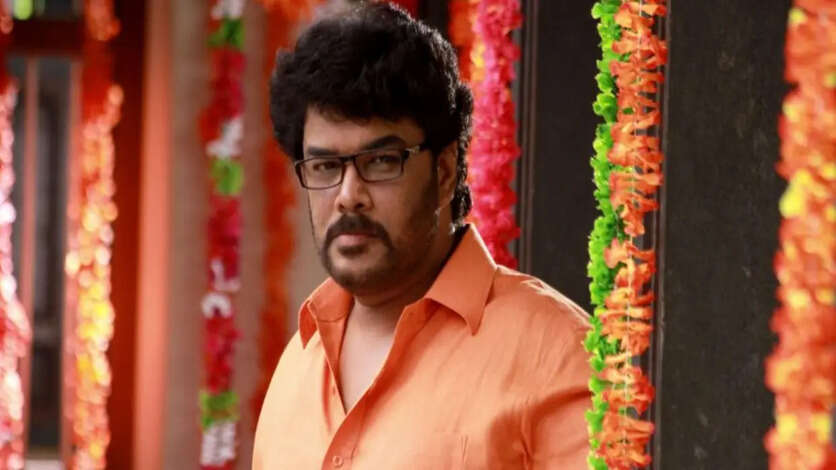 அரண்மனை 4ஐ பார்த்து சுந்தர் சி க்கு வந்த மும்பை அழைப்பு.. அட்லீக்கு போட்டியா அண்ணன் எடுக்கும் புது அவதாரம்