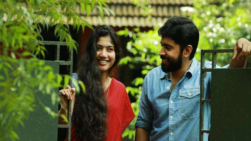 நம்ம ரசிகர்களை வளைத்து போட்ட நிவின்பாலியின் 5 படங்கள்.. மறக்க முடியுமா மலர் டீச்சர், ஜார்ஜ் டேவிட் கம்போ