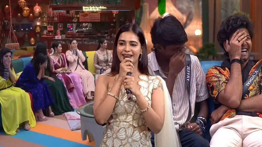 ரயில்வே டிராக்கில் குத்தவச்சு போஸ் கொடுத்த தர்ஷா குப்தா.. இது அல்லவா குடும்ப குத்து விளக்கு