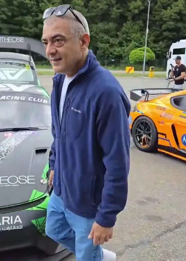 ராட்சசன் கிறிஸ்டோபர் மாதிரி ஆயிட்டாரு.. ஷாக் கொடுக்கும் அஜித்தின் வைரல் புகைப்படம்