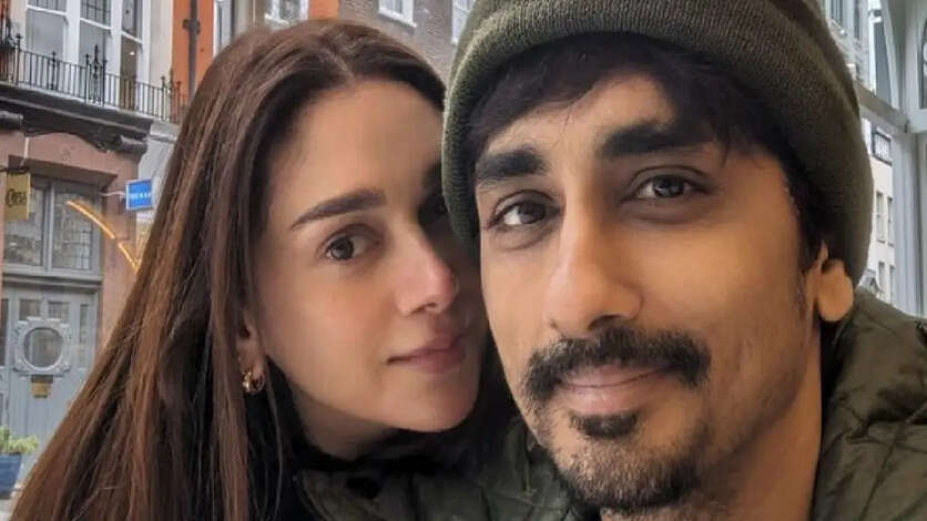 புதுமண தம்பதியர் சித்தார்த் மற்றும் அதிதி ராவ் சொத்து மதிப்பு.. புளியங்கொம்பை பிடித்த சித்தா