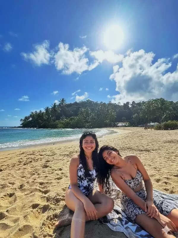 அரைகுறை ஆடையுடன் கடற்கரை சென்ற சாய் பல்லவி.. வெளியான புகைப்படங்கள்