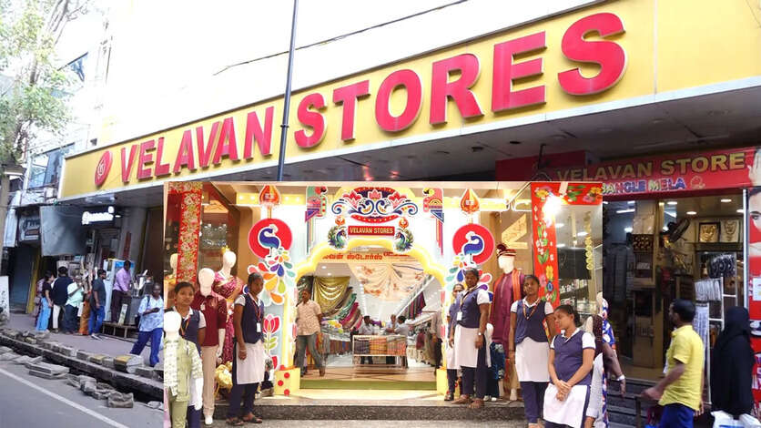 பிரம்மாண்டம்! புது பொலிவுடன், புதிய கலெக்ஷனில் துணிகளை அள்ளிக்கொள்ள வேலவன் ஸ்டோர்ஸ்க்கு வாங்க!