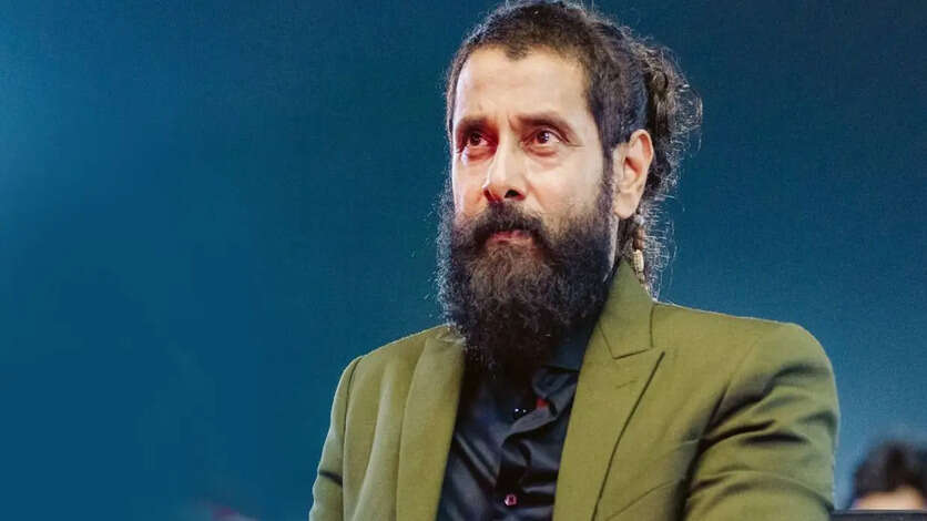 நியாயமே இல்லாமல் தலை விரித்தாடும் விக்ரம்.. ஓவர் தலைக்கனத்தால் கர்ணன் பட இயக்குனர் விட்ட கண்ணீர்