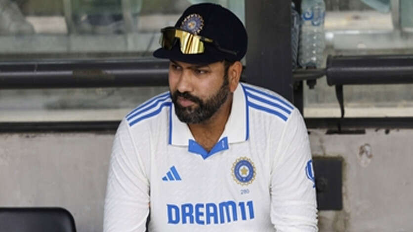 ரிட்டயர்மென்ட்டை அறிவித்த ரோஹித் சர்மா.. சொல்லி வச்ச மாதிரி டைம்மிங்கில் தோனியுடன் காட்டிய ஒற்றுமை