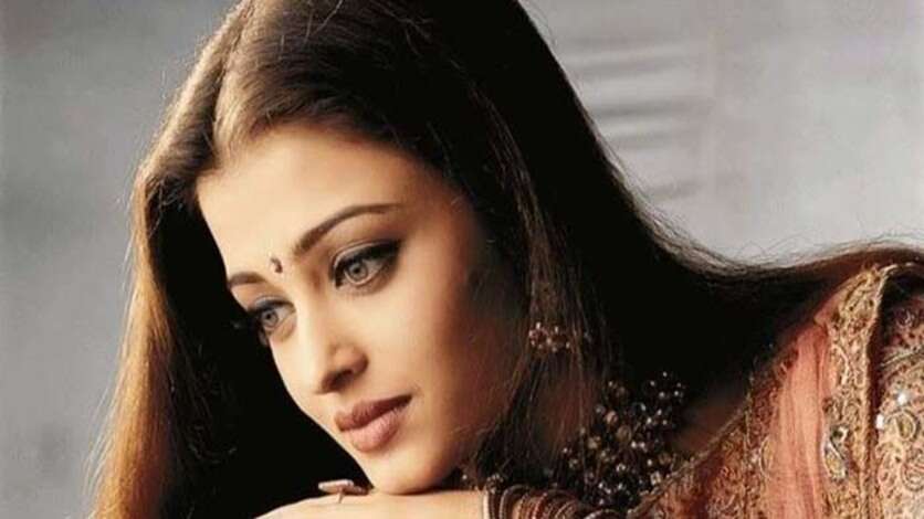 3 அழகிகளுடனும் நடித்த பிரபல நடிகர்.. யாருக்கு கிடைக்கும் இந்த கொடுப்பினை