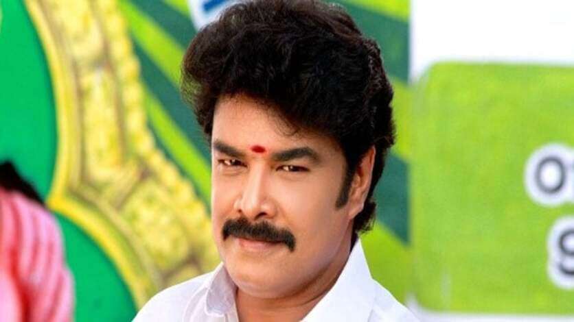 சுந்தர் சி க்கு ஆப்பு வைத்த ஹீரோ.. பத்து வருடங்களாக கிடப்பில் கிடக்கும் திரைப்படம்