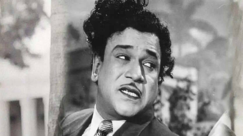 எம்ஆர் ராதா-வை தண்டிக்க வந்த நீதிபதியே கட்டிப்பிடித்து பாராட்டிய சம்பவம்.. அதுக்குன்னு இப்படியா அசிங்கப்படுத்துவது.?