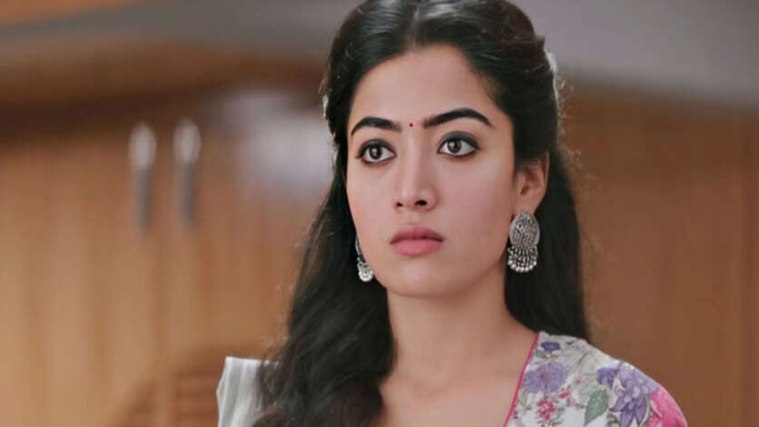 வாய் கொடுத்து பல்பு வாங்கிய ராஷ்மிகா மந்தனா.. இதுக்குத்தான் சும்மா இருக்கனும்னு சொல்றது