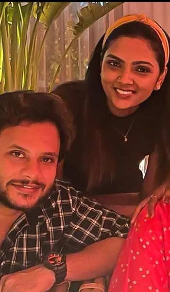 பிரபல நடிகையை விவாகரத்து செய்த விஜய் டிவி பிரபலம்.. அட! 2-வது கல்யாணமும் நடந்துடுச்சே!