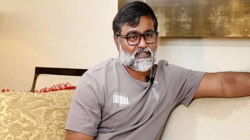 ஹிட் படத்தின் இரண்டாம் பாகத்தை எடுக்கும் செல்வராகவன்.. எல்லாம் அழுவ ரெடியா இருங்க