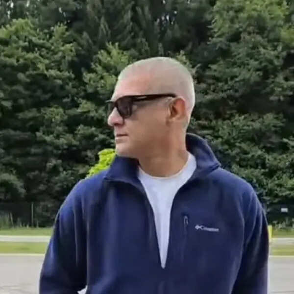 ராட்சசன் கிறிஸ்டோபர் மாதிரி ஆயிட்டாரு.. ஷாக் கொடுக்கும் அஜித்தின் வைரல் புகைப்படம்