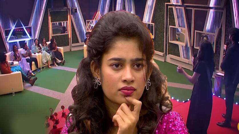 ஜனனி கன்னத்தை ஆசையாக கிள்ளிய போட்டியாளர்.. பிக்பாஸுக்கு கிடைத்த அடுத்த கன்டென்ட்