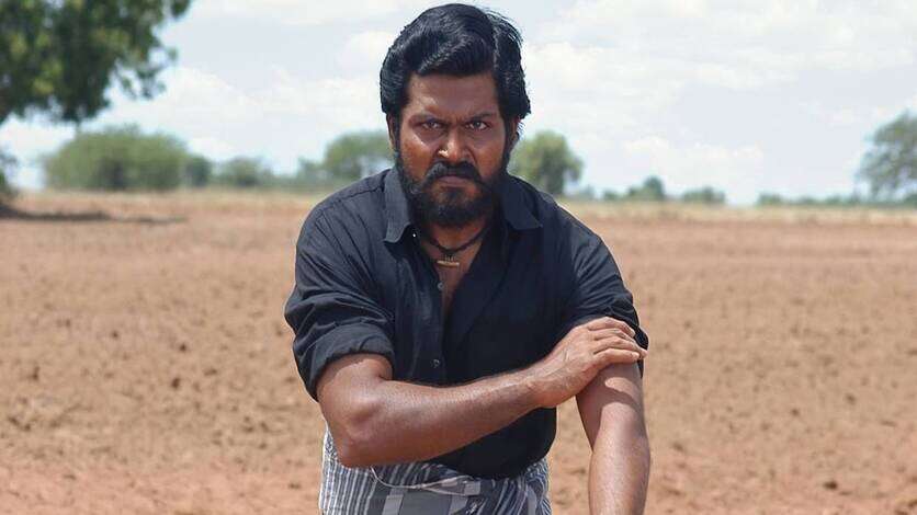 சிங்கத்தோடு போட்டி போடும் சிறுத்தை.. வீம்போடு எதிர்க்கத் துணியும் கார்த்தி