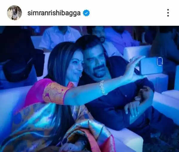 20 வருடங்களுக்குப் பிறகு இணைந்த மாதவன், சிம்ரன் ஜோடி.. இணையத்தில் ட்ரெண்டாகும் செல்ஃபி புகைப்படம்