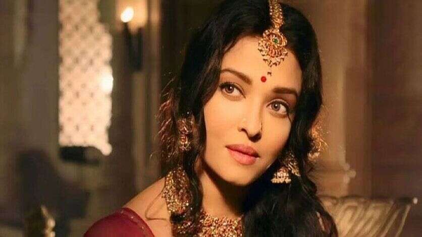 ஐஸ்வர்யா ராய் கிரஷ்ஷில் இருந்த 3 தமிழ் சாக்லேட் ஹீரோஸ்.. 90களில் தூக்கத்தை தொலைத்த உலக அழகி