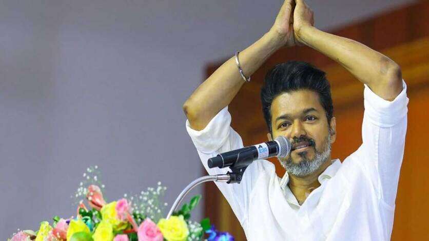 தமிழக வெற்றி கழகத்தின் முதன்மை பொறுப்பாளர்களை அறிவித்த விஜய்.. அதிருப்தியின் உச்சக்கட்டத்தில் ரசிகர்கள்