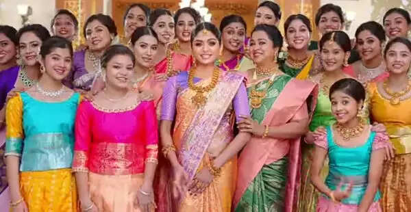 தீபாவளி ட்ரெண்டிங்கில் அதிதி சங்கர்.. எந்த ஒரு வாய்ப்பு நாளும் விடுறதா இல்ல!