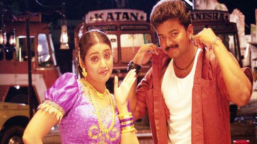 விஜய்க்காக ஐட்டம் டான்ஸ் ஆடிய 5 ஹீரோயின்கள்.. நடிகையாக நடிக்க முடியாத ஆதங்கத்தை தீர்த்த மீனா