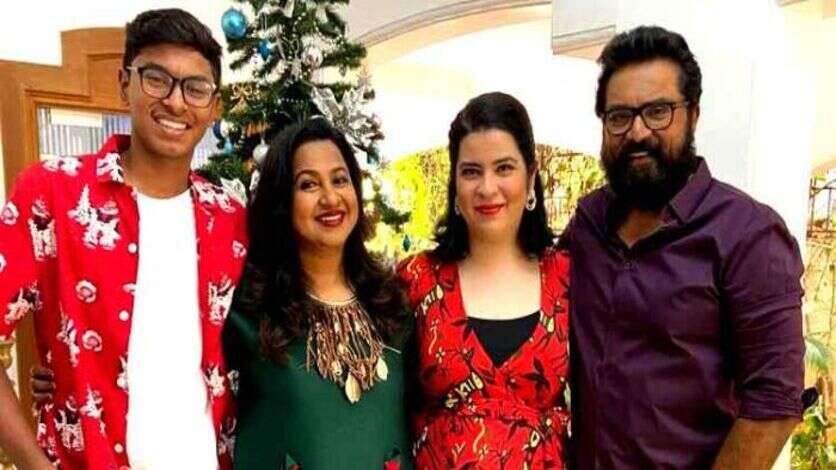 சரத்குமாருக்கு ஏற்பட்ட அவமானம்.. இயக்குனரால் மகன் முன் பெரும் தலைகுனிவு