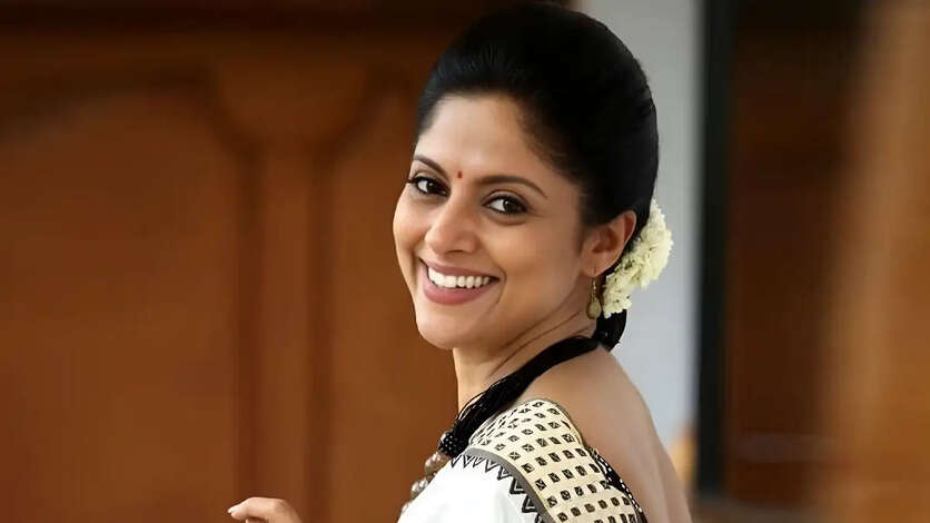 கவர்ச்சிக்கு மறுப்பு சொன்ன 6 நடிகைகள்!