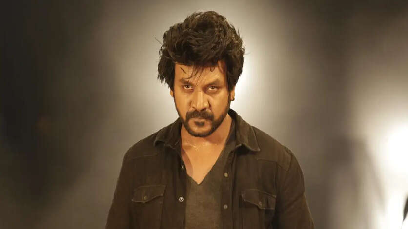 இருக்கிறத விட்டுட்டு பறக்குது ஆசை பட்ட ராகவா லாரன்ஸ்.. 5 படத்தின் ரிலீஸ் தேதி தள்ளிப் போனதால் விழும் மரண அடி